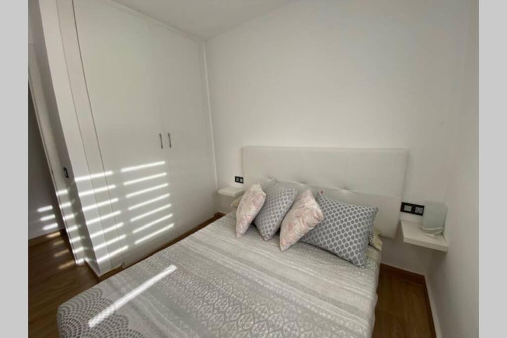 Magnifico Apartamento Con Vistas Al Mar, 1ª Linea อัลมูเญการ์ ภายนอก รูปภาพ