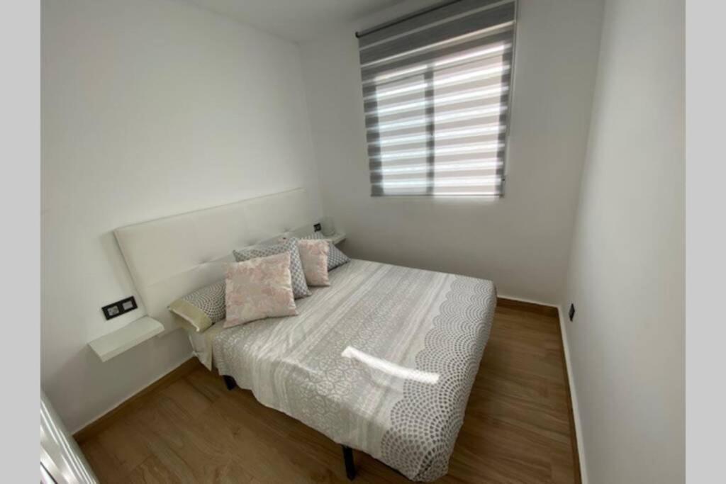 Magnifico Apartamento Con Vistas Al Mar, 1ª Linea อัลมูเญการ์ ภายนอก รูปภาพ